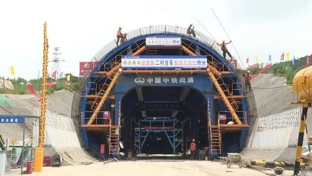 山東萊榮高鐵海陽段隧道建設全面鋪開